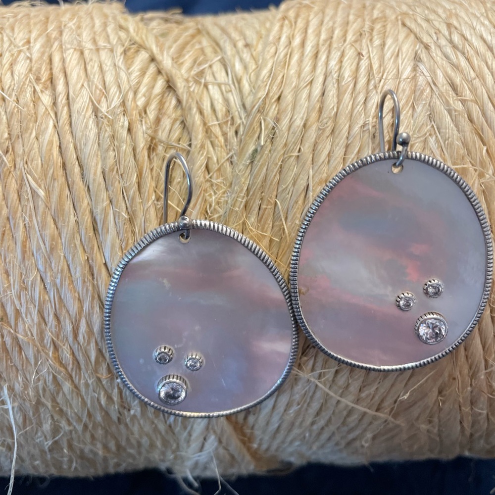 Silpada sterling silver/mother of pearl earrings